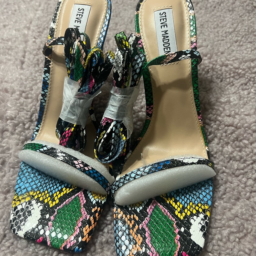 Steve Madden sandals